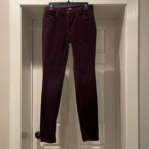 Ann Taylor Loft Modern Skinny Burgundy corduroys. Size 28/6 Tall